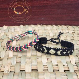 Duo de Pulseritas tejidas